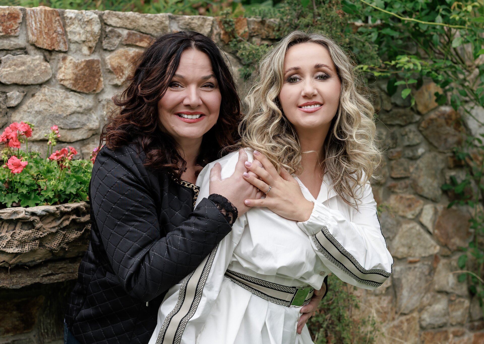 Koncert: Black & White - Šárka REZKOVÁ & Katka ŠEVIDOVÁ - ZRUŠENO!!!