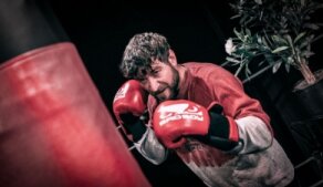 Divadelní představení: Oko tygra