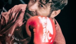 Divadelní představení: Oko tygra