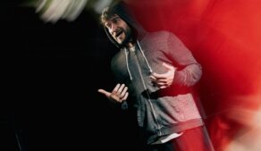 Divadelní představení: Oko tygra