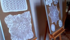 Výstava "Krása a elegance ručně háčkovaných a paličkovaných deček"